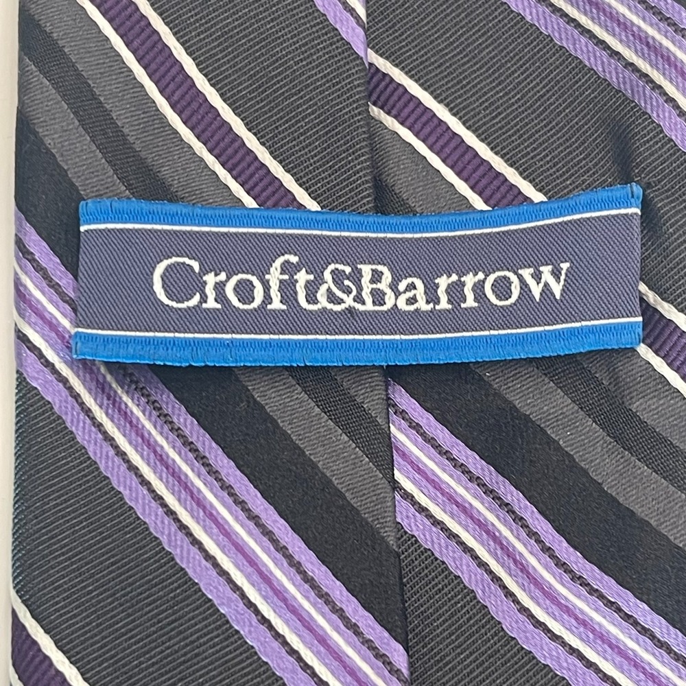 Croft & Barrow 100% Silk Black w/ Purple & White Stipes Men's‎ Neck Tie - Picture 2 of 6